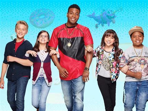 game shakers cast age.